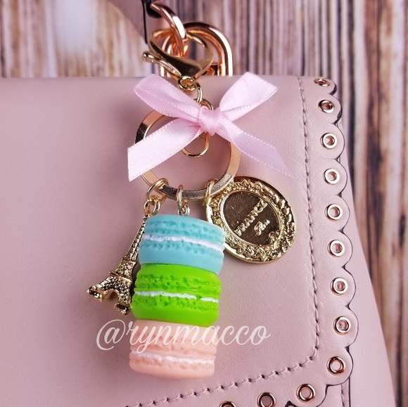 3 Tiered French Macaron Eiffel Keychain - Picture 2 of 7